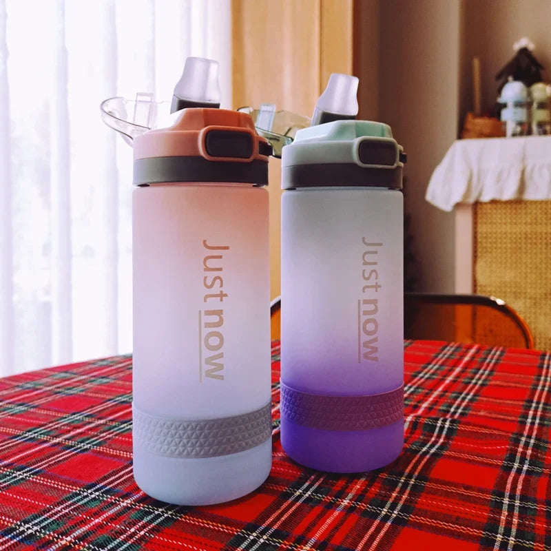 Bouteille ÉcoFlow™ – 600ml avec Paille