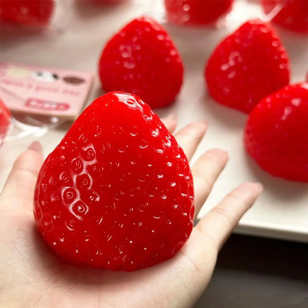 Balle Anti-Stress Fraise – Mignonne & Relaxante