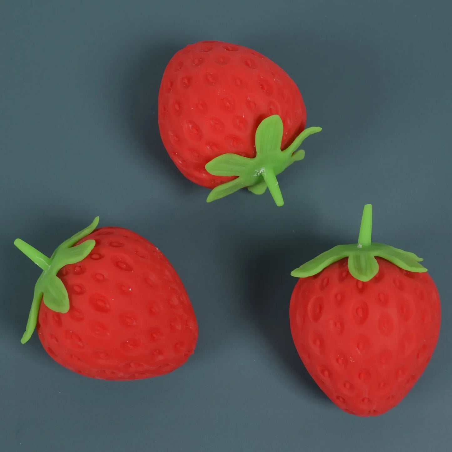 Balle Anti-Stress Fraise Sonore – Relaxation & Fun