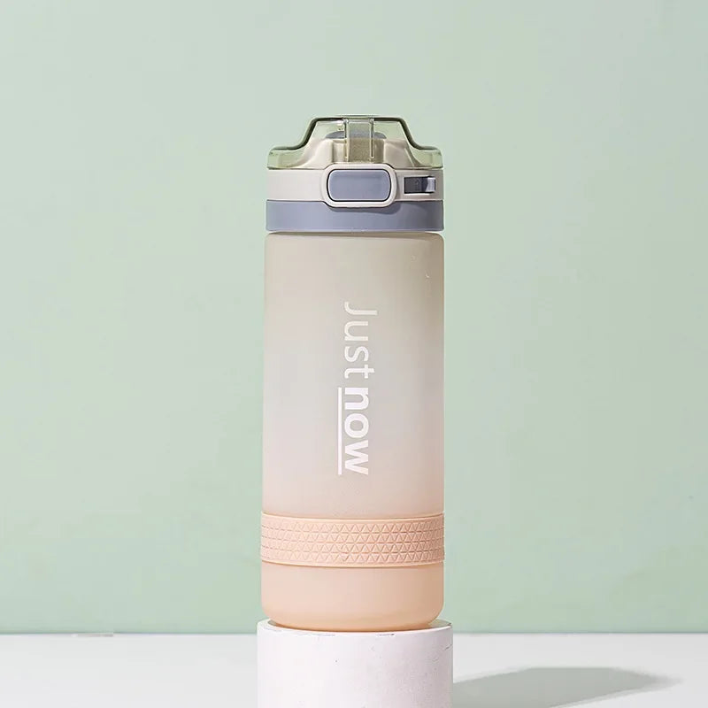 Bouteille ÉcoFlow™ – 600ml avec Paille