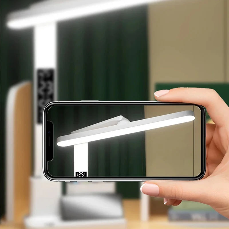 Lampe LED Tactile avec Horloge Intégrée